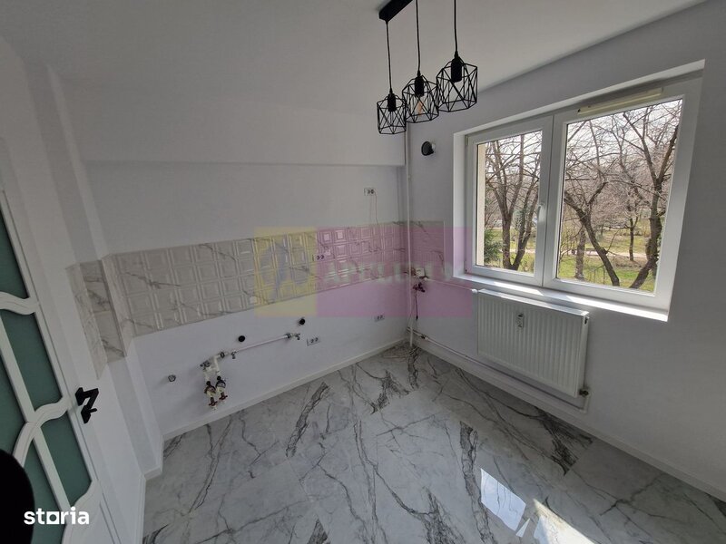 3 camere Giulesti / Crangasi – la Parcul Marin Preda –renovat